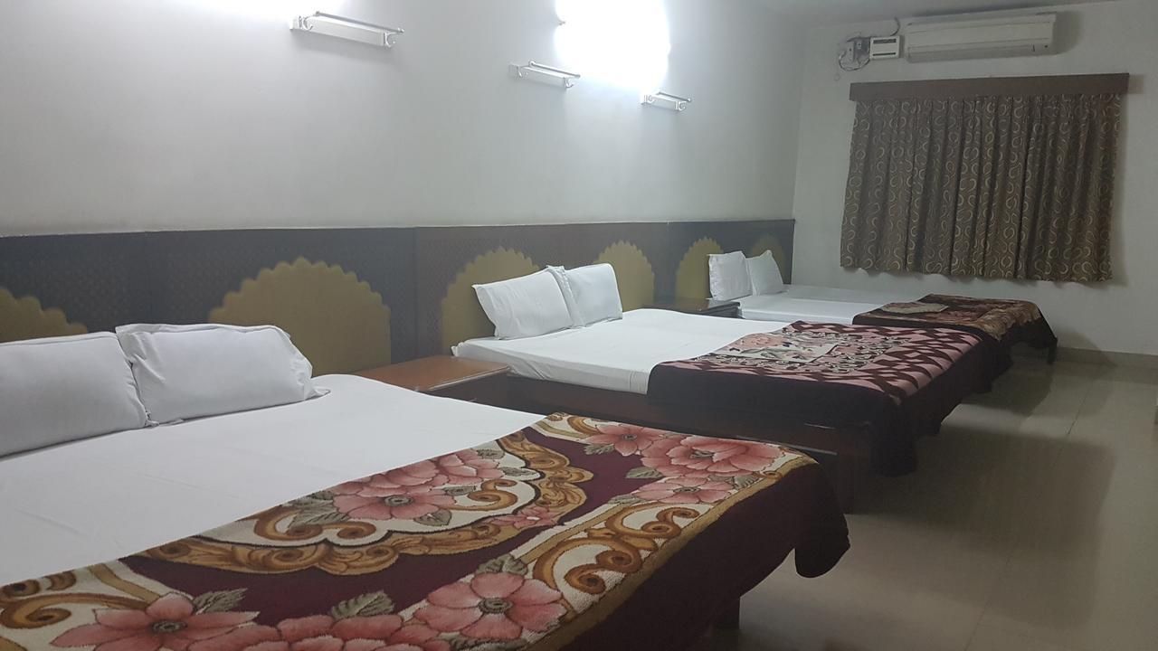 Balajee Palace Hotel Hyderabad Luaran gambar
